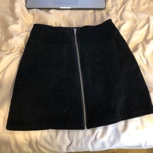 black brandy melville skirt